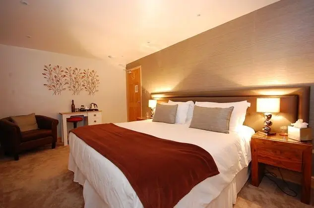 Tek Büyük veya İki Ayrı Yataklı Oda (Riverside Room)