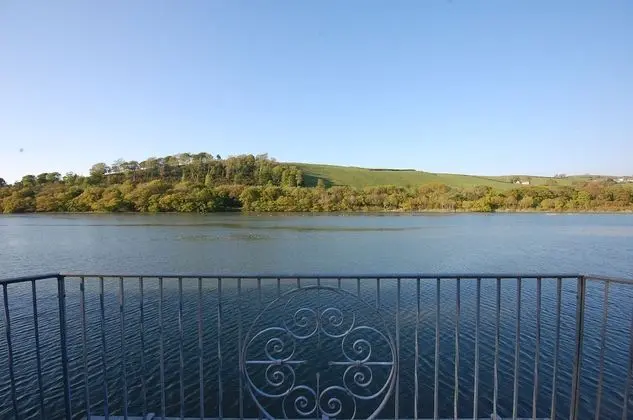 Tek Büyük Yataklı Oda (Balcony Room)