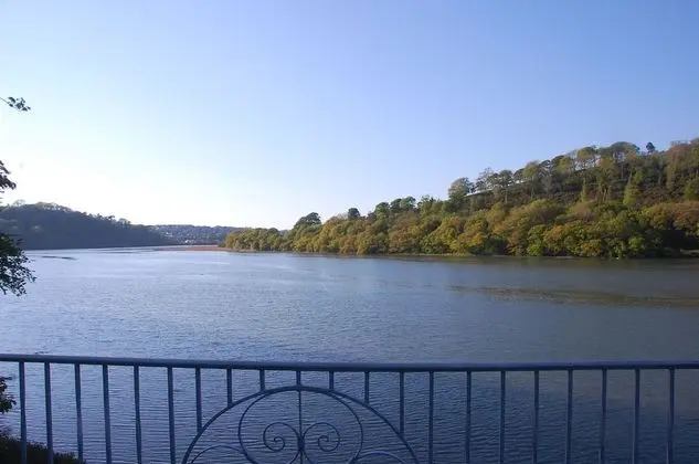 Tek Büyük Yataklı Oda (Balcony Room)