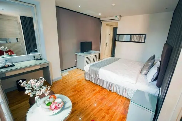 Deluxe Tek Büyük Yataklı Oda