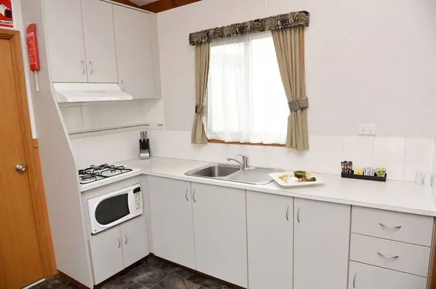 Deluxe Cabin - Full Linen