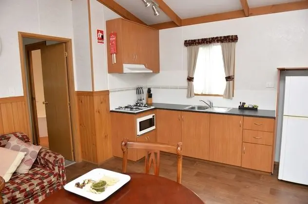 Deluxe Spa Cabin - Full Linen