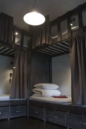 Basic Ortak Ranzalı Oda, Sadece kadınlar için