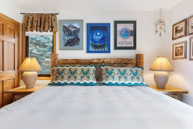 Ev (2 Bedrooms)