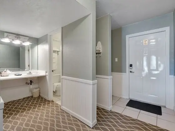 Basic Tek Büyük Yataklı Oda