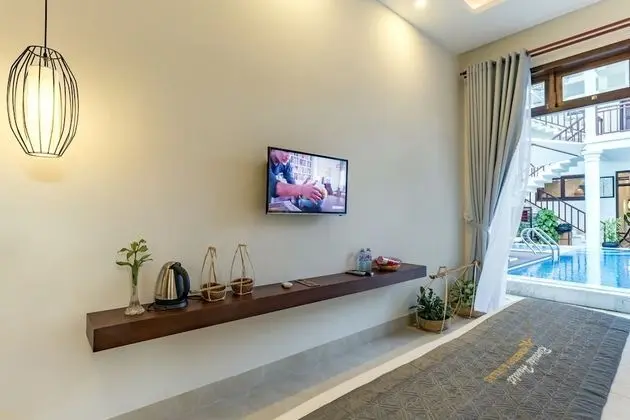 Deluxe Oda, 1 Yatak Odası, Havuz Manzaralı, Havuz Kenarı