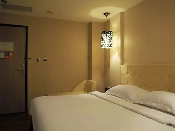 Design Tek Büyük Yataklı Oda