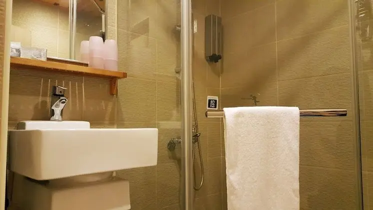 Design Tek Büyük Yataklı Oda