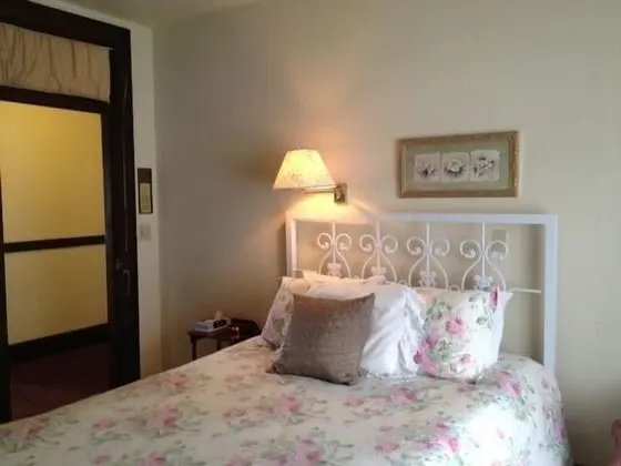 Classic Oda, 1 En Büyük (King) Boy Yatak (Adults Only )