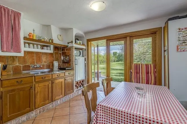 Family Ev, Birden Çok Yatak, Bahçeli (Riverside House Bojko With Jacuzzi)