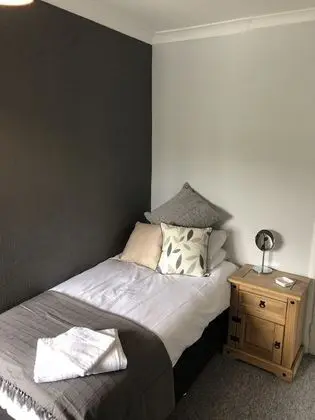 Tek Kişilik Oda, Ortak Banyo