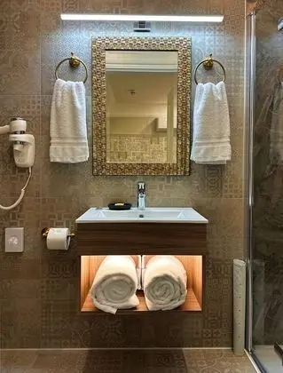 Classic Tek Büyük Yataklı Oda, Banyolu/Duşlu