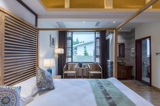 Deluxe Tek Büyük Yataklı Oda
