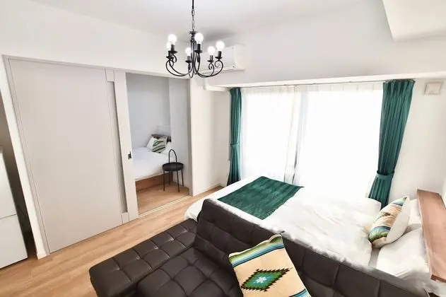 Basic Üç Kişilik Oda, Sigara İçilmez