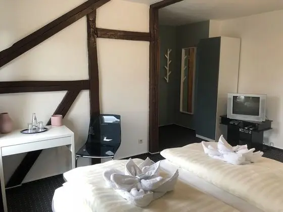 Tek Büyük Yataklı Oda