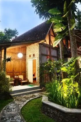 Romantic Kır Evi, 1 Büyük (Queen) Boy Yatak, Bahçe Manzaralı, Bahçeli