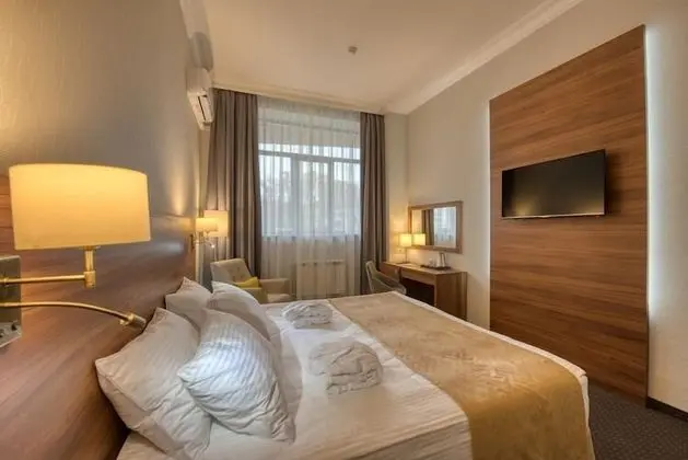 Comfort Tek Büyük Yataklı Oda (1)