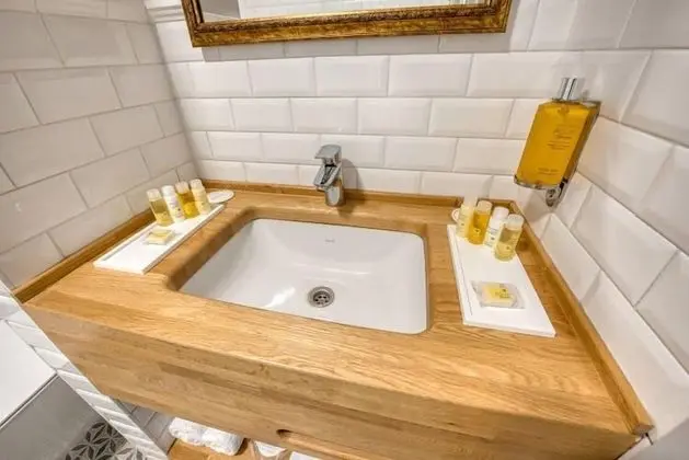 Comfort Tek Büyük Yataklı Oda (1)