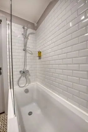 Comfort Tek Büyük Yataklı Oda (2)