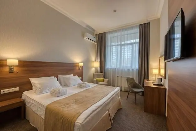 Comfort Tek Büyük Yataklı Oda