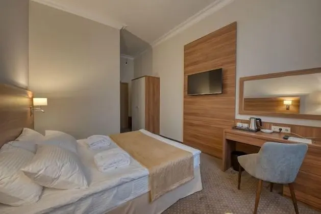 Comfort Tek Büyük Yataklı Oda