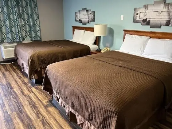 Basic Tek Büyük Yataklı Oda, 2 Büyük (Queen) Boy Yatak