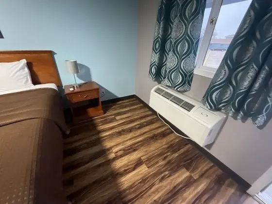 Basic Tek Büyük Yataklı Oda, 2 Büyük (Queen) Boy Yatak