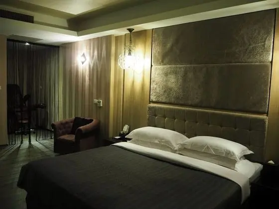 Luxury Oda (Check-in after 6PM)