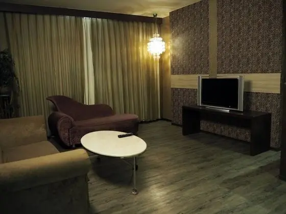 Luxury Oda (Check-in after 6PM)
