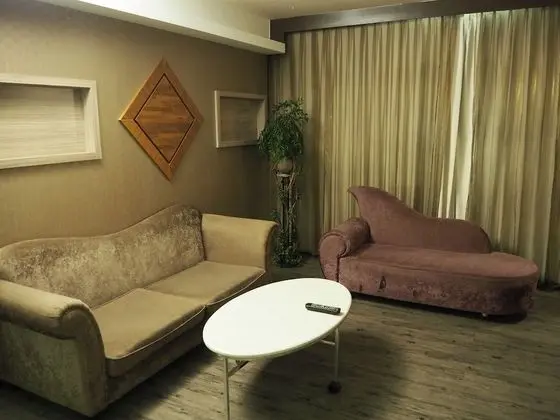 Luxury Oda (Check-in after 6PM)