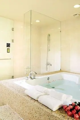 Luxury Oda (Check-in after 6PM)
