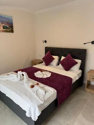 Standart Oda, Bahçe Manzaralı