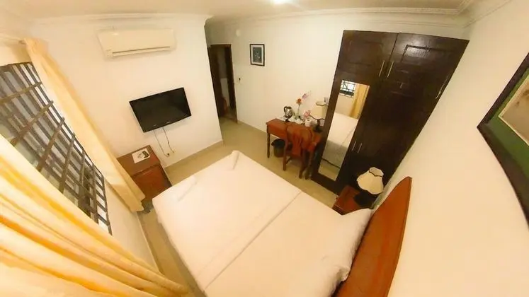 Standard Double with window