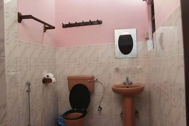 Deluxe Tek Büyük veya İki Ayrı Yataklı Oda, Birden Çok Yatak, Nehir Manzaralı, Havuz Kenarı