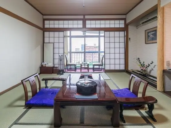 Üç Kişilik Oda, Sigara İçilmez, Nehir Manzaralı (Japanese Style)