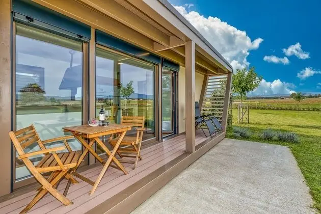 Family Stüdyo, 1 Çift Kişilik Yatak, Dağ Manzaralı, Bahçeli (Riverside Suite Mare private beach)