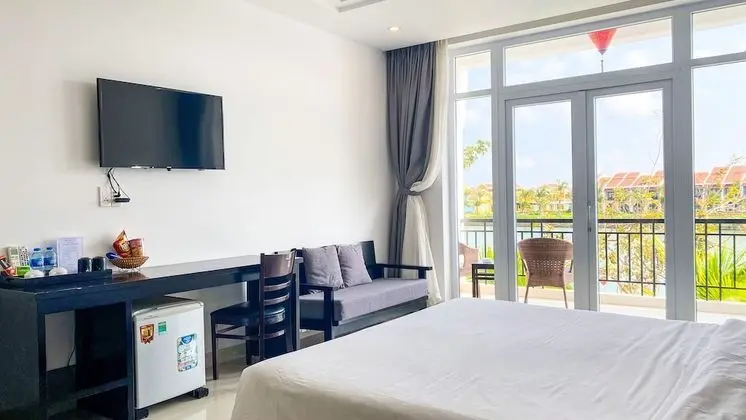 Deluxe Tek Büyük Yataklı Oda, 1 En Büyük (King) Boy Yatak, Balkon, Nehir Manzaralı