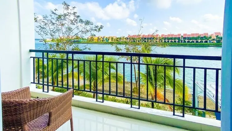 Deluxe Tek Büyük Yataklı Oda, 1 En Büyük (King) Boy Yatak, Balkon, Nehir Manzaralı