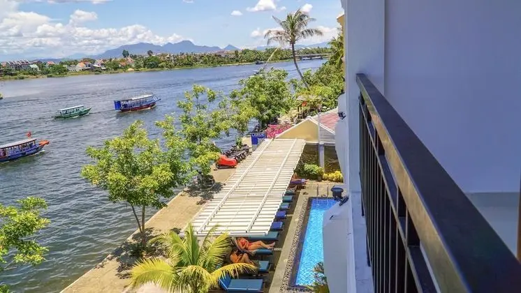 Deluxe Tek Büyük Yataklı Oda, 1 En Büyük (King) Boy Yatak, Balkon, Nehir Manzaralı