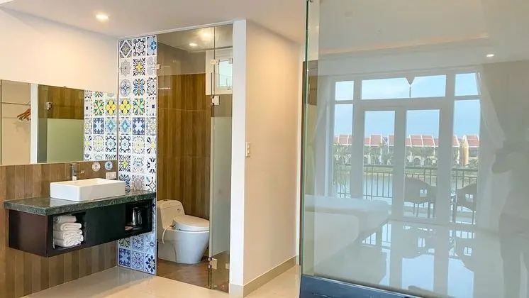 Family Üç Kişilik Oda, Balkon, Nehir Manzaralı