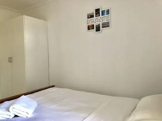 Ev, 1 Büyük (Queen) Boy Yatak (Room B)