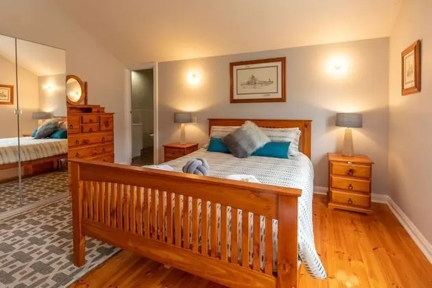 Deluxe Tek Büyük Yataklı Oda, 1 Çift Kişilik Yatak, Sigara İçilmez, Bahçe Manzaralı