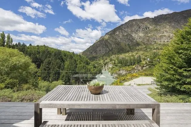 Luxury Villa, 6 Yatak Odası, Nehir Manzaralı, Bahçeli