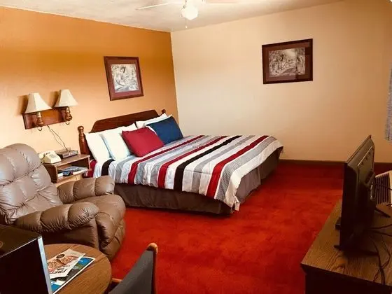 Tek Kişilik Oda, 1 En Büyük (King) Boy Yatak, Sigara İçilmez, Nehir Manzaralı
