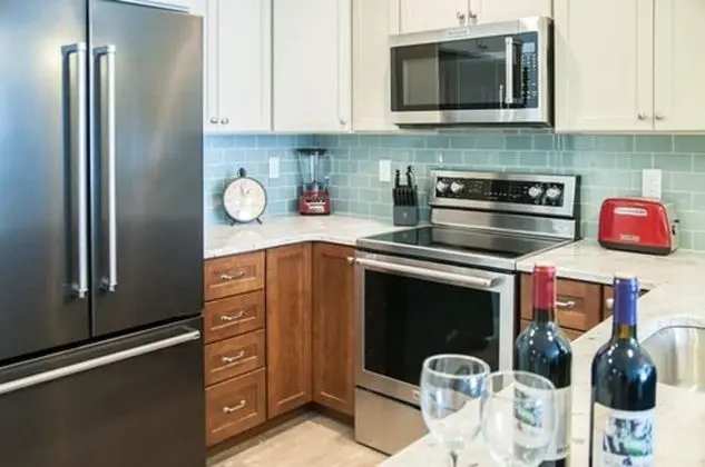1 Bedroom Suite with connecting Studio