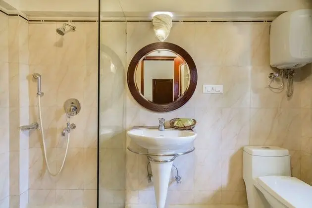 Premium Tek Büyük Yataklı Oda