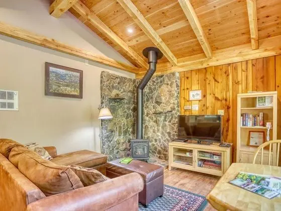 Kulübe, 1 Büyük (Queen) Boy Yatak (Riverwood Hideaway)