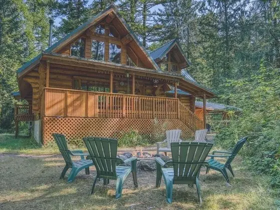 Kulübe, Birden Çok Yatak (Riverwoods Lodge)