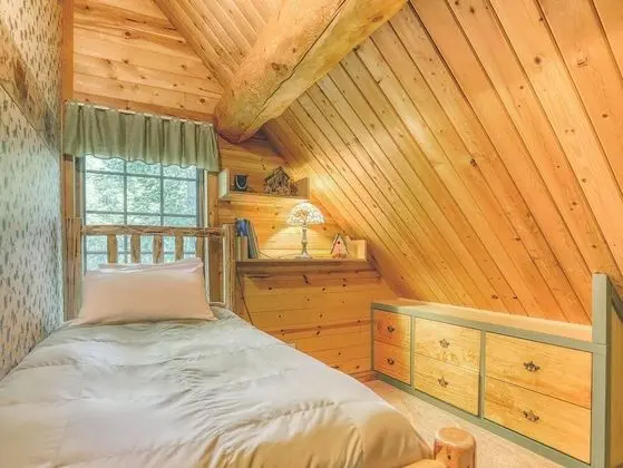 Kulübe, Birden Çok Yatak (Riverwoods Lodge)