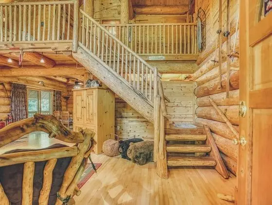 Kulübe, Birden Çok Yatak (Riverwoods Lodge)